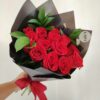 12 Rosas rojas con dollar