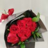 12 Rosas rojas con dollar