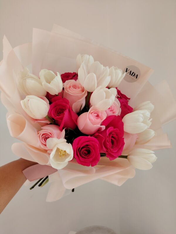IMG_20260814_171010 Blanco y Fucsia
